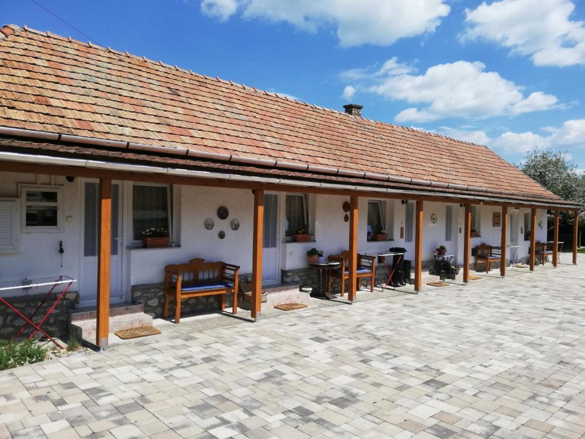 Szilvásvárad Bobita Apartmanhaz מראה חיצוני תמונה